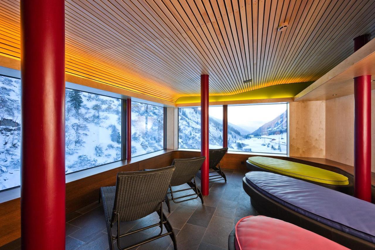 Wohlfühlhotel Hubertushof Stuben am Arlberg Exterior foto