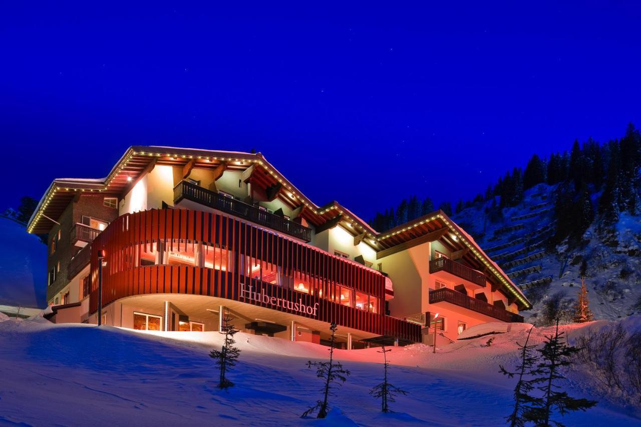Wohlfühlhotel Hubertushof Stuben am Arlberg Exterior foto