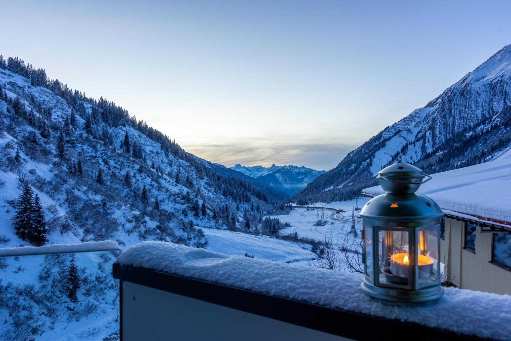 Wohlfühlhotel Hubertushof Stuben am Arlberg Exterior foto