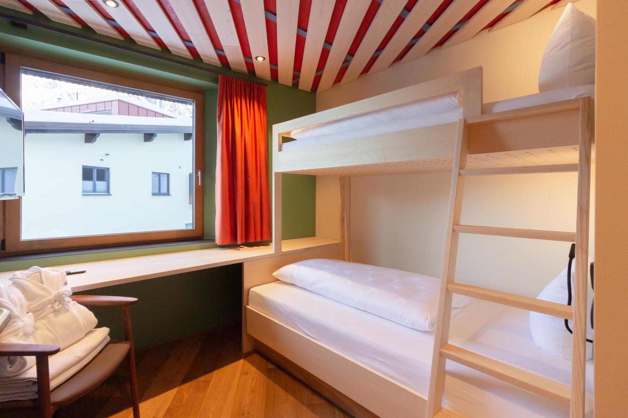Wohlfühlhotel Hubertushof Stuben am Arlberg Exterior foto