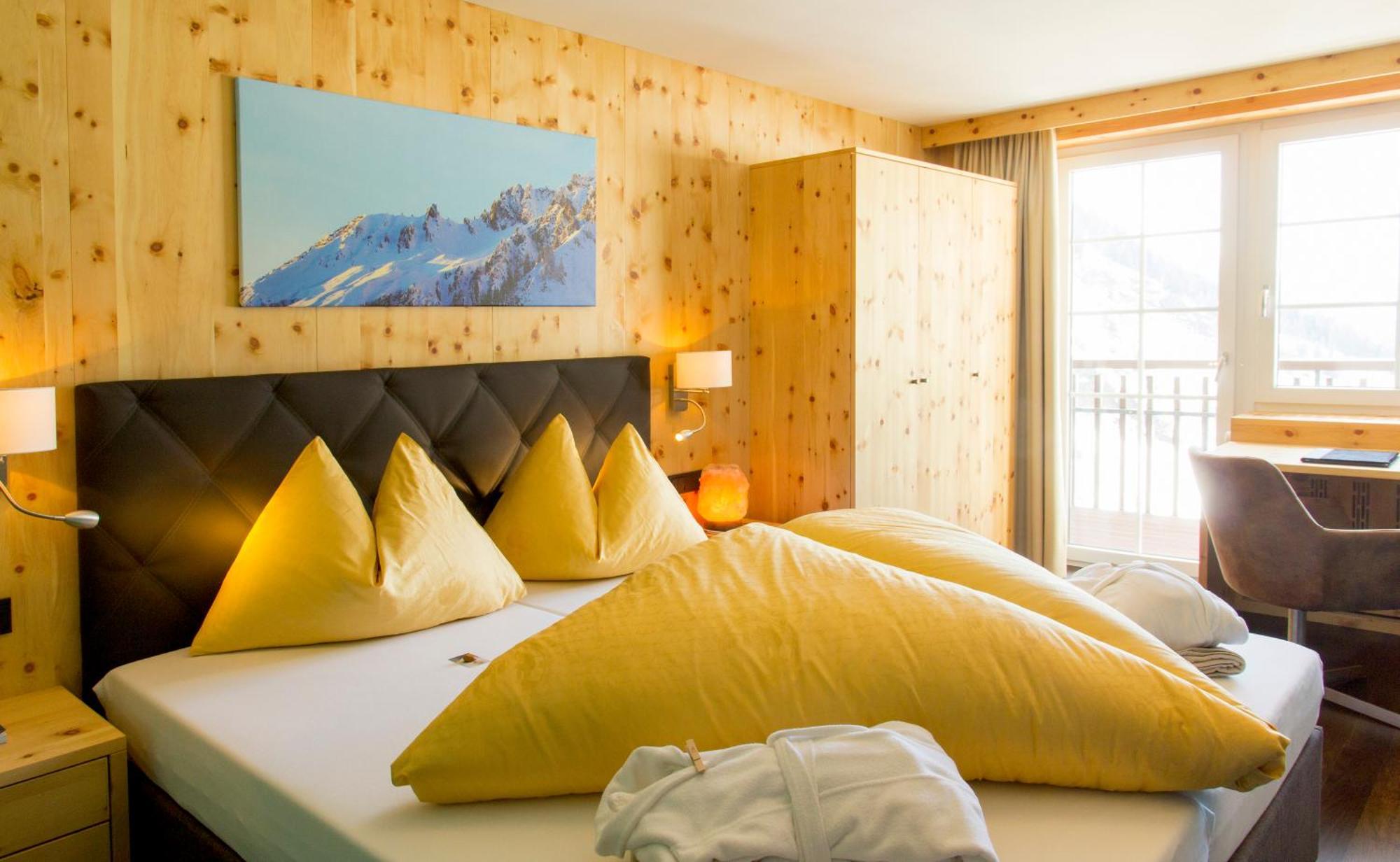 Wohlfühlhotel Hubertushof Stuben am Arlberg Exterior foto